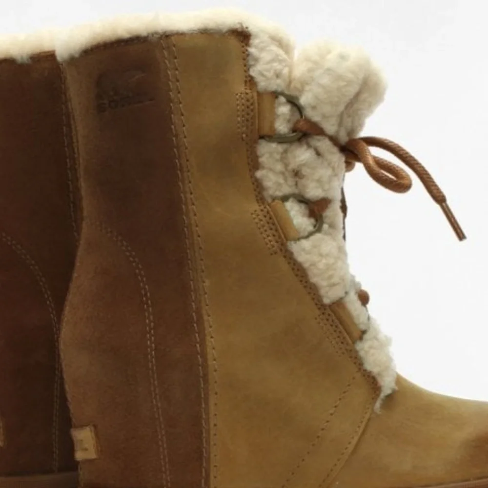 Sorel Tan Ankle Boots with Cream Fur - Picture 5 of 7